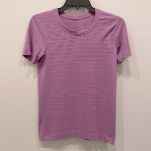 Lululemon short sleeve top